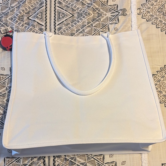 NWT crown & ivy x Sewing Down South Beach Tote - Picture 7 of 7